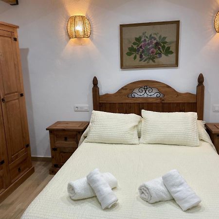 Vivienda Turistica Rural Casa Irene Pensionat Segura de la Sierra Eksteriør billede